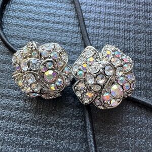 Hair accessory with rhinestones. Brand new.